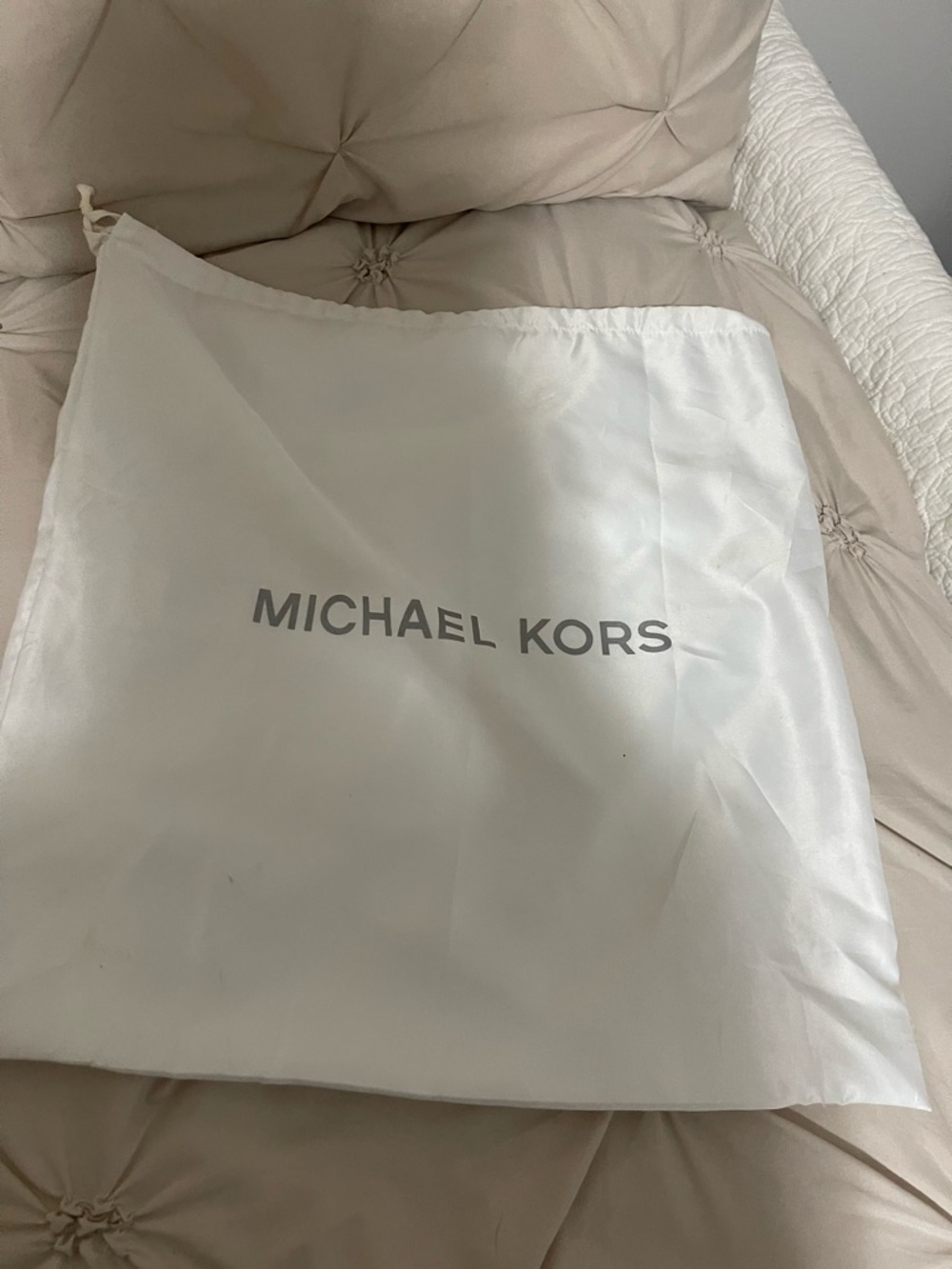 Michael Kors Blush Saffiano Leather Tote with Gold Chain Details - Picture 9 of 9